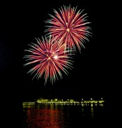 Röder Feuerwerk - Hochzeitsfeuerwerk zum Selbstzünden, Feuerwerk · Lasershow in den Bergen, Kontaktbild